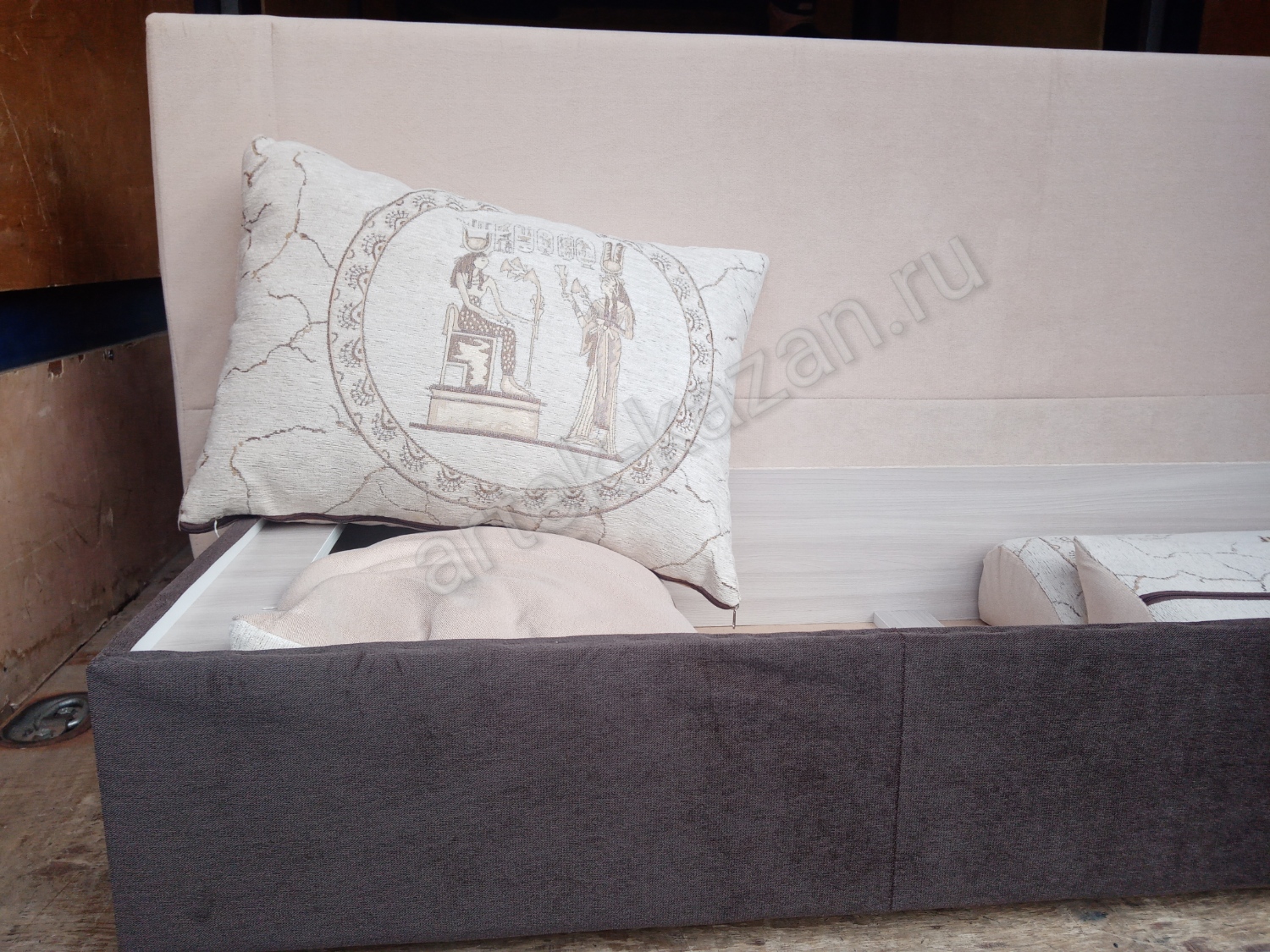 Фото 8. Купить недорогой диван по низкой цене от производителя можно у нас.